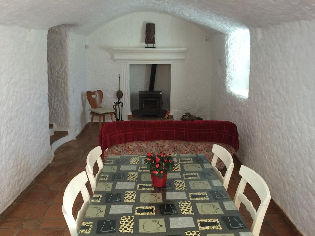 Cuevas Del Cipres Villa Baza Oda fotoğraf
